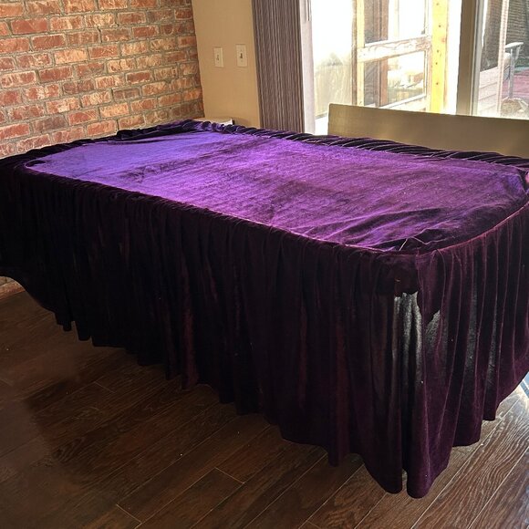 Plush Purple Velvet Tablecloth, 32x72 Inch, 24" Drape Edge - Picture 4 of 5